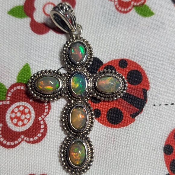 Vintage Ethiopian Welo Opal Sterling Silver Cross Pendant - Picture 2 of 7